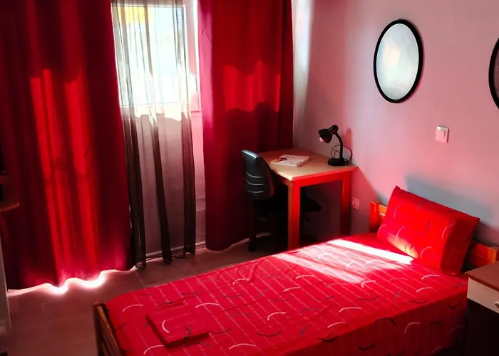 La Apartment *